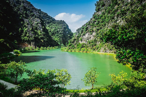 Phong cảnh tuyệt đẹp tại Tuyệt Tình Cốc